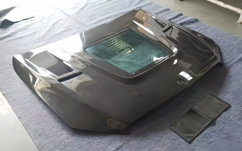 C-Class W204 C63 Custom Engine Hood Carbon Fiber Transparent with Uprgraded Steel Screws for Newer Models